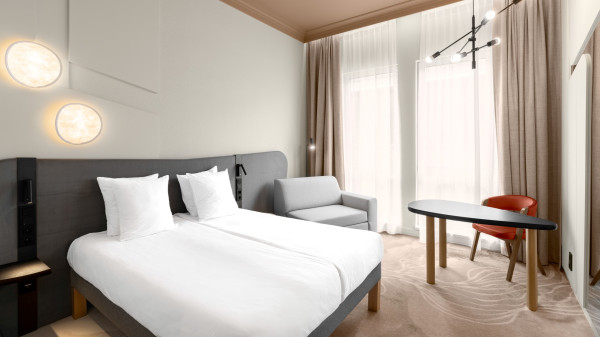 Executive Double with Sofa